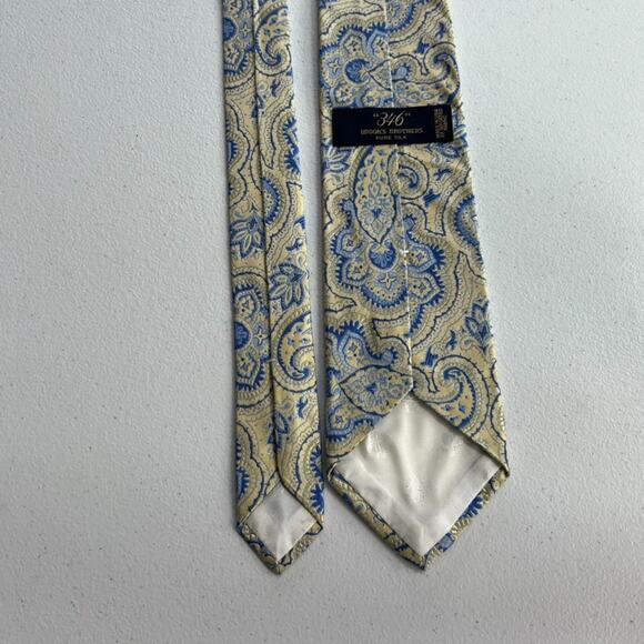 "346" Brooks Brothers Men's Tie 58" 100% Pure Silk Ivory/ Blue Paisley Floral - Picture 2 of 8